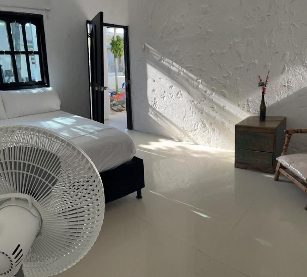 Tr-v1d De Cerca Al Castillo San Felipe Con Ventilador, Piscina Y Wifi * Cartagena