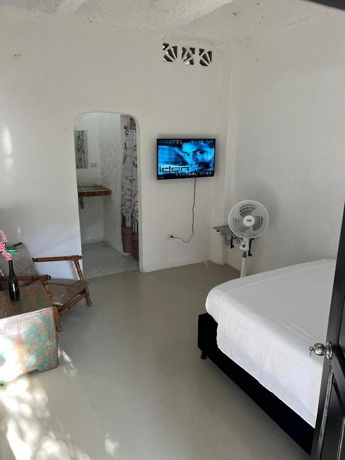 Tr-v1d De Cerca Al Castillo San Felipe Con Ventilador, Piscina Y Wifi Apartamento *